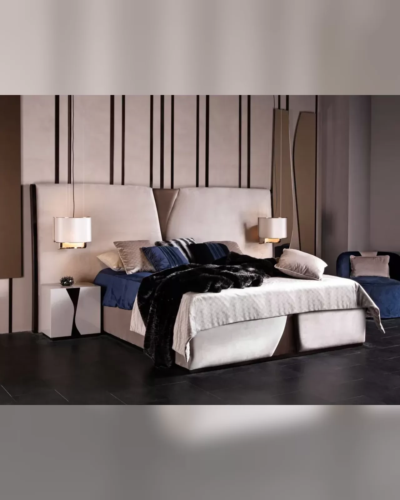 Krypton Bed, Epoque Italian furniture