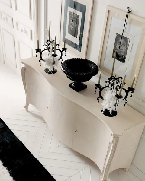 Avenanti Glass-Door Vetrine, image 2 of 6, Italian furniture for a luxury living room