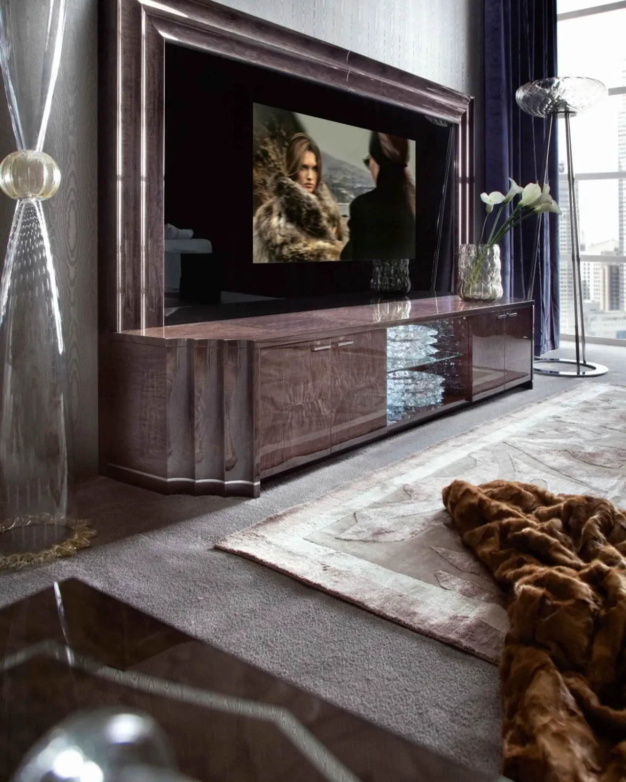 luxury Italian furniture for living and bedroom, image 3 of 5
