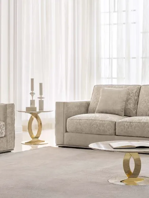 Divano Opera Contemporary capitonné color tortora con poltrona, divano italiano chic e lucido per un appartamento