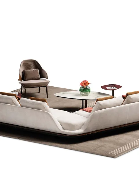 Divano componibile Pininfarina avorio su base a pedana con poltrona, divano italiano moderno per una villa