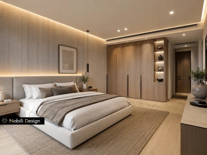 Chambre d'hôtel supérieure avec lit rembourré bas, mur cannelé éclairé, suspension et armoire en chêne aux niches éclairées
