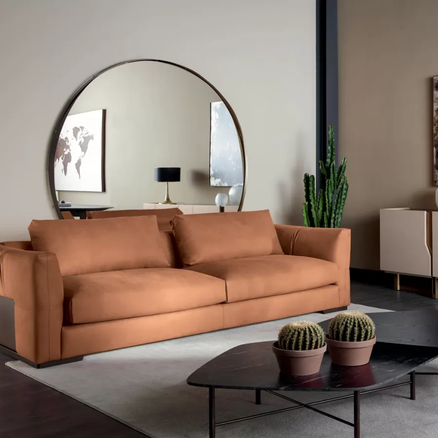 Montecarlo Italian leather sofa, sofa store in Grimsby