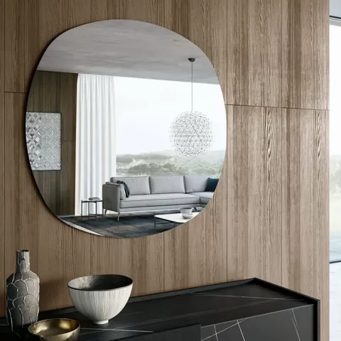 Radius Mirror