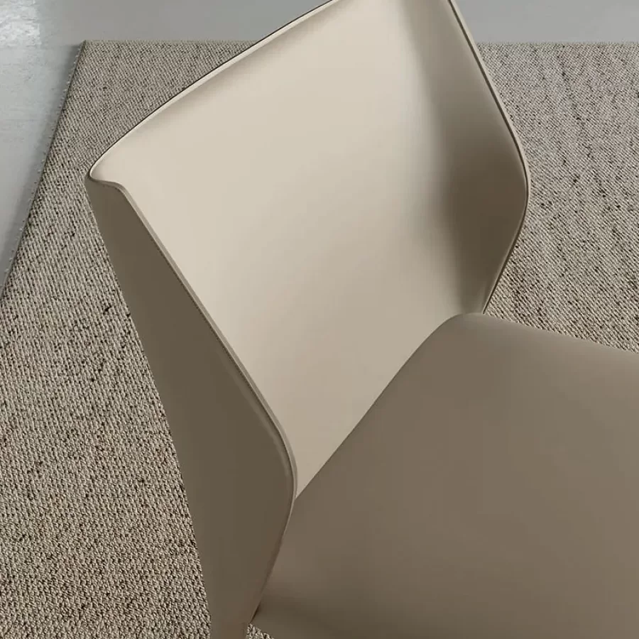 Chaise Tailor de repas de Dall'Agnese — vue d’ensemble