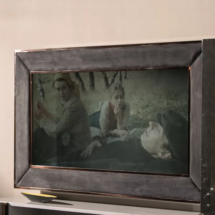 Cadre TV Xenon d’Epoque — mise en situation