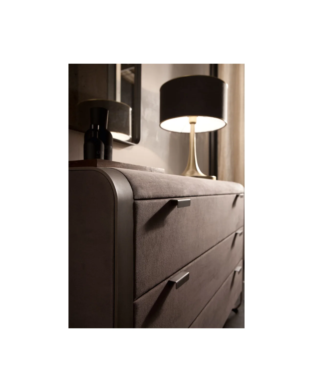 Elvis chest of drawers by Cantori, in an interior setting, photo 3 of 5