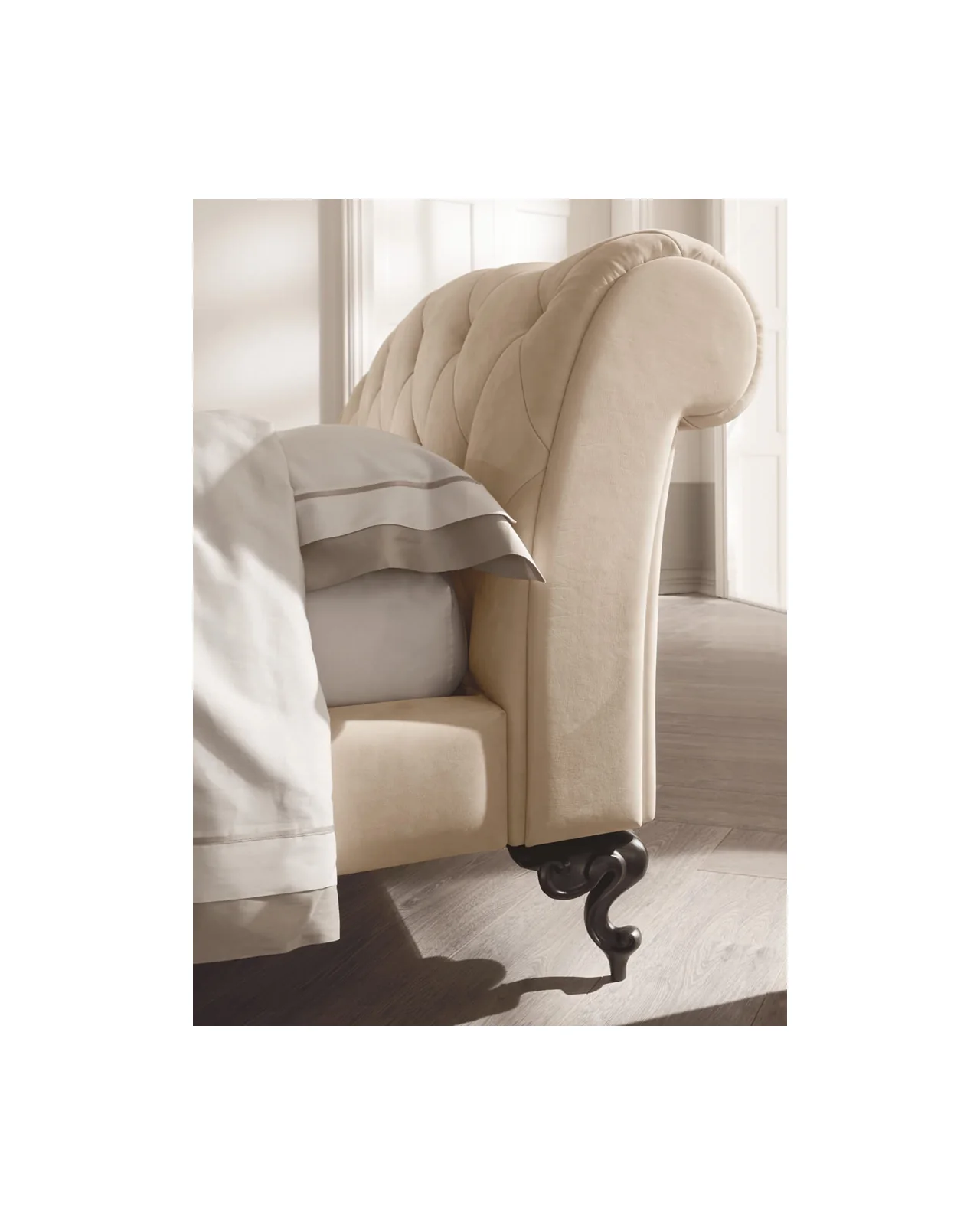 George bed by Cantori, in an interior setting, photo 2 of 3, Nobili Design catalog