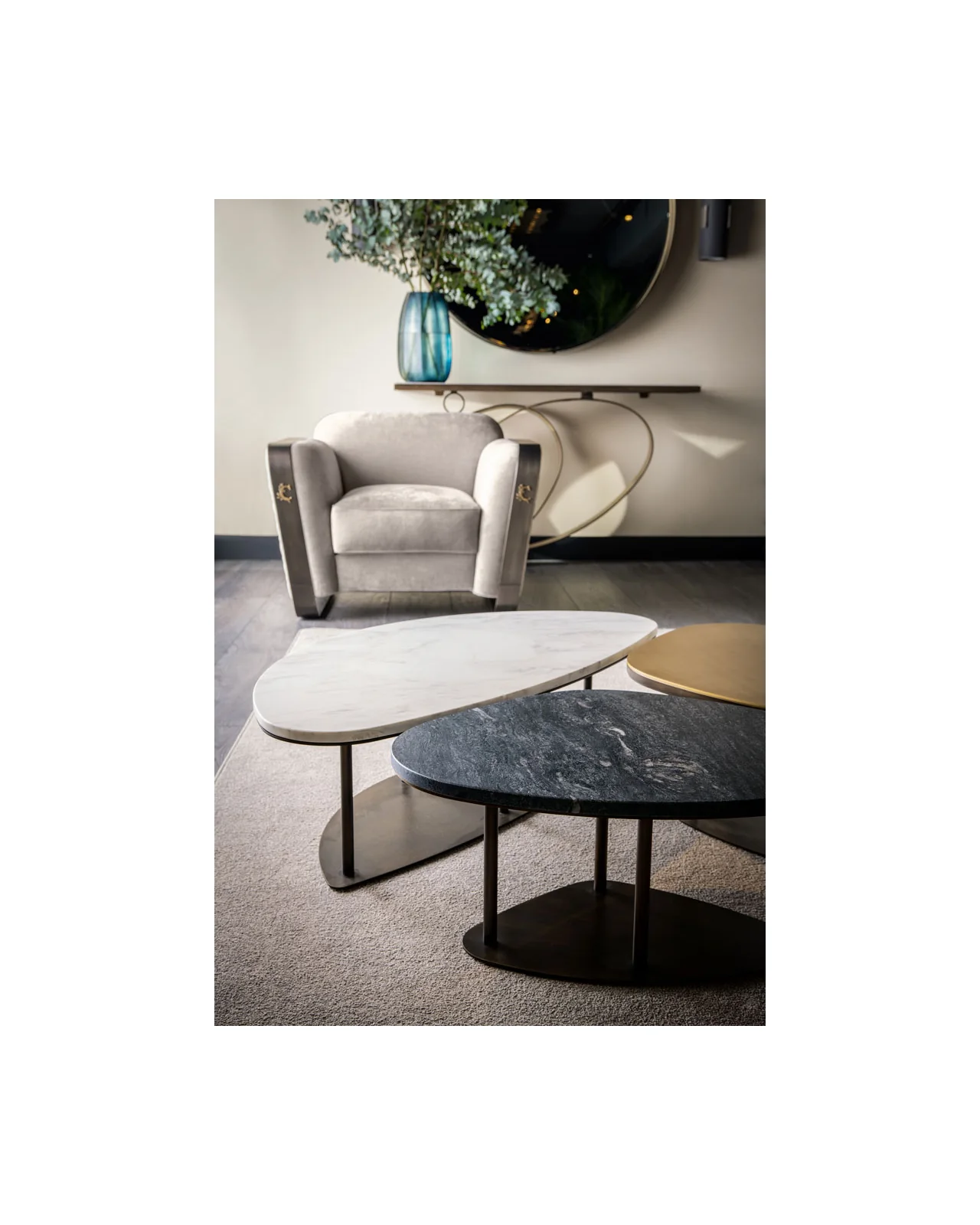 Ninfea coffee tables by Cantori, in an interior setting, photo 2 of 11