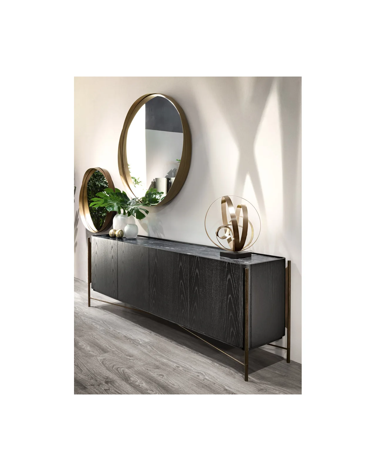 Rodin Mirror by Cantori, in an interior setting, photo 9 of 10