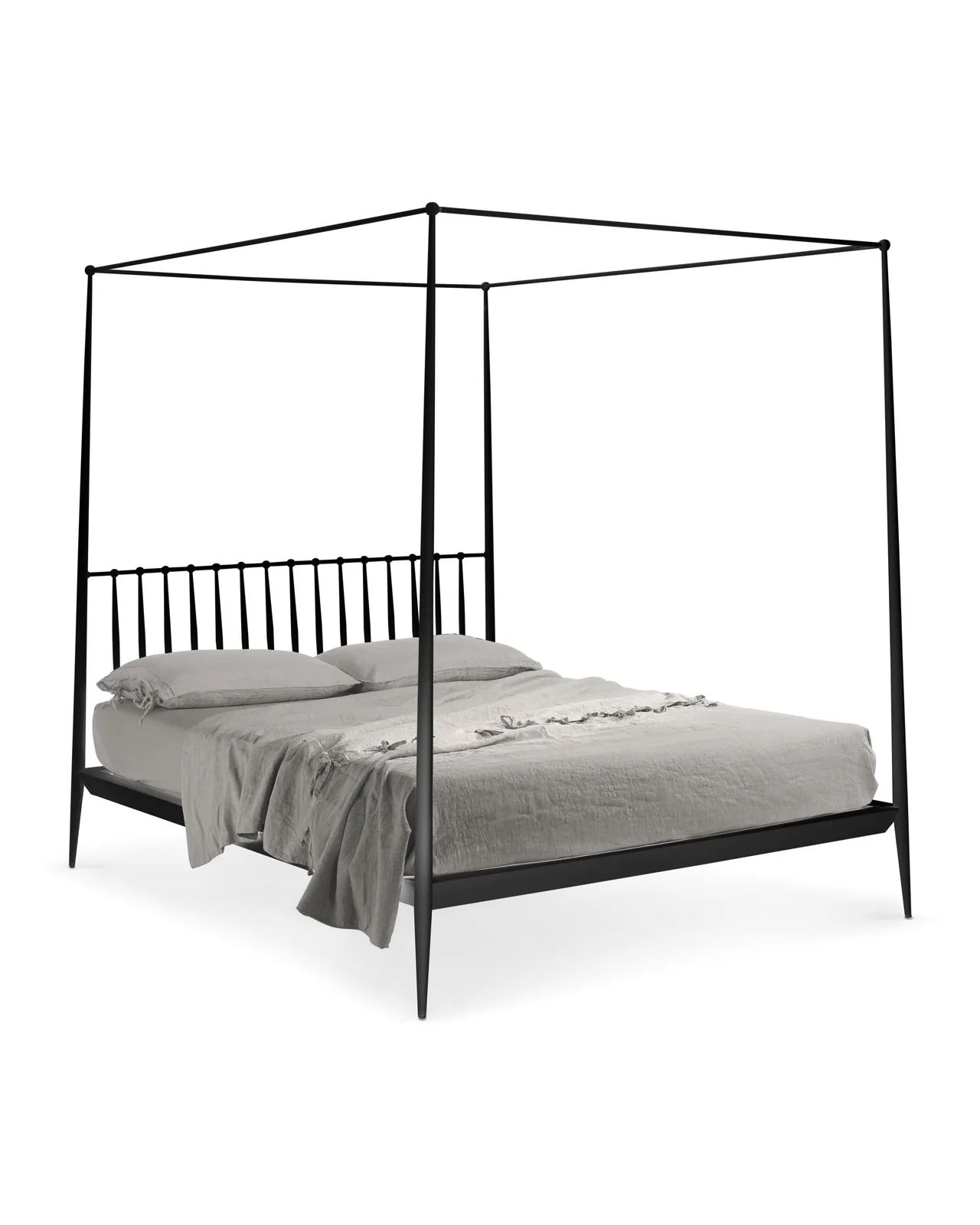 Urbino Canopy bed by Cantori, studio view, photo 1 of 9, Nobili Design catalog