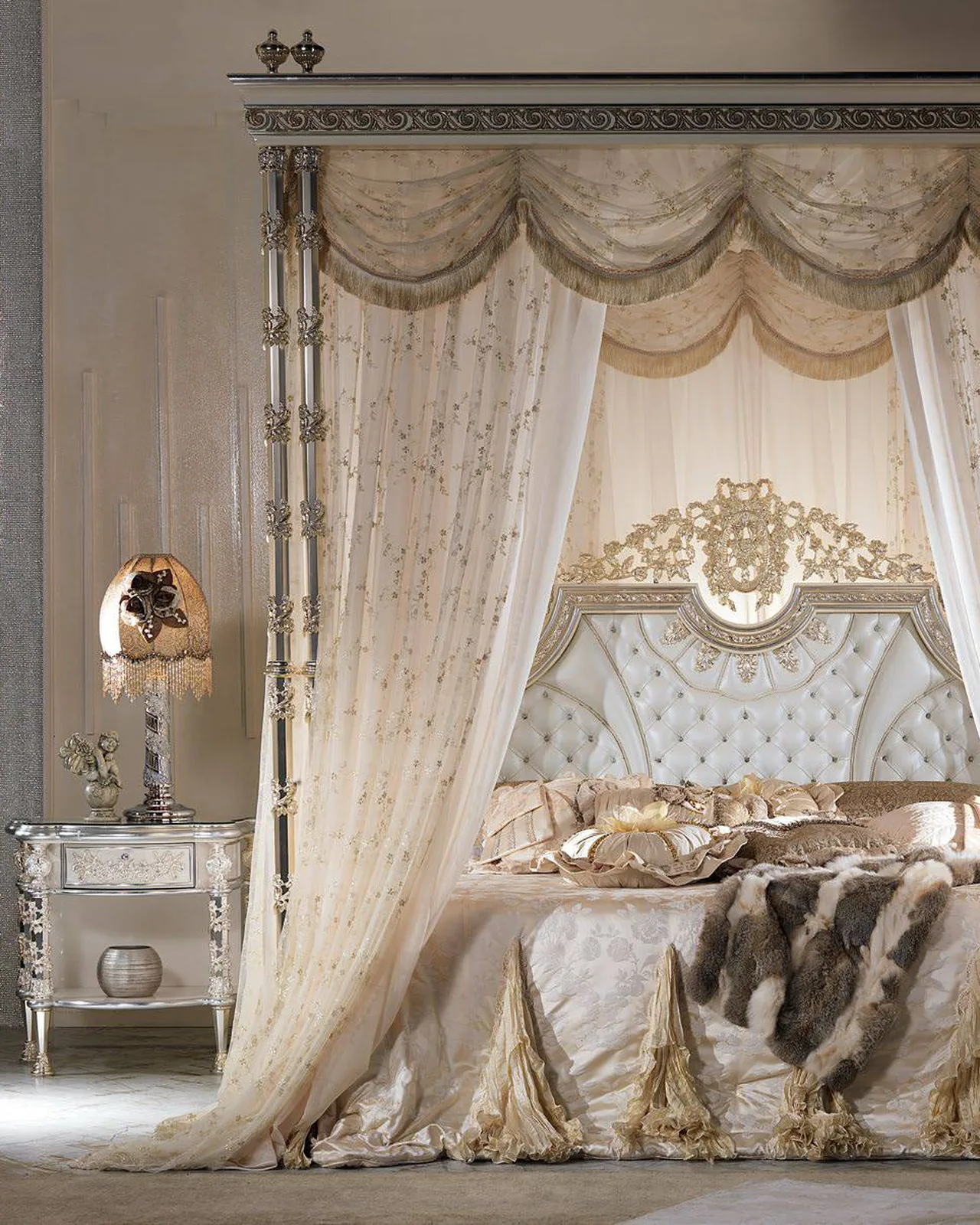 Noćni ormarić Royal RY102 — Cappelletti, fotografija 3 od 3