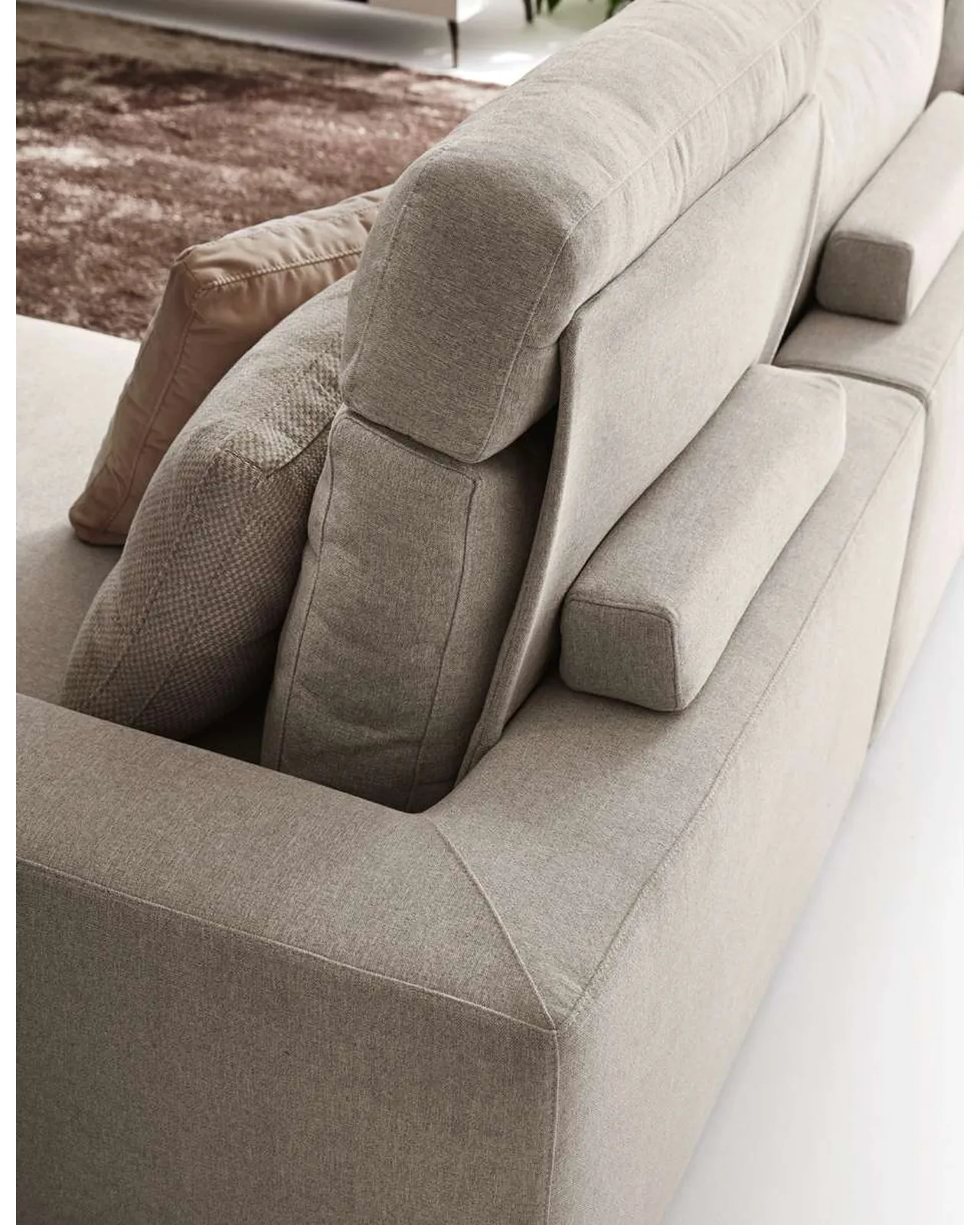 Bijoux 2.0 sofa by Ditre Italia, in a living room, photo 5 of 5