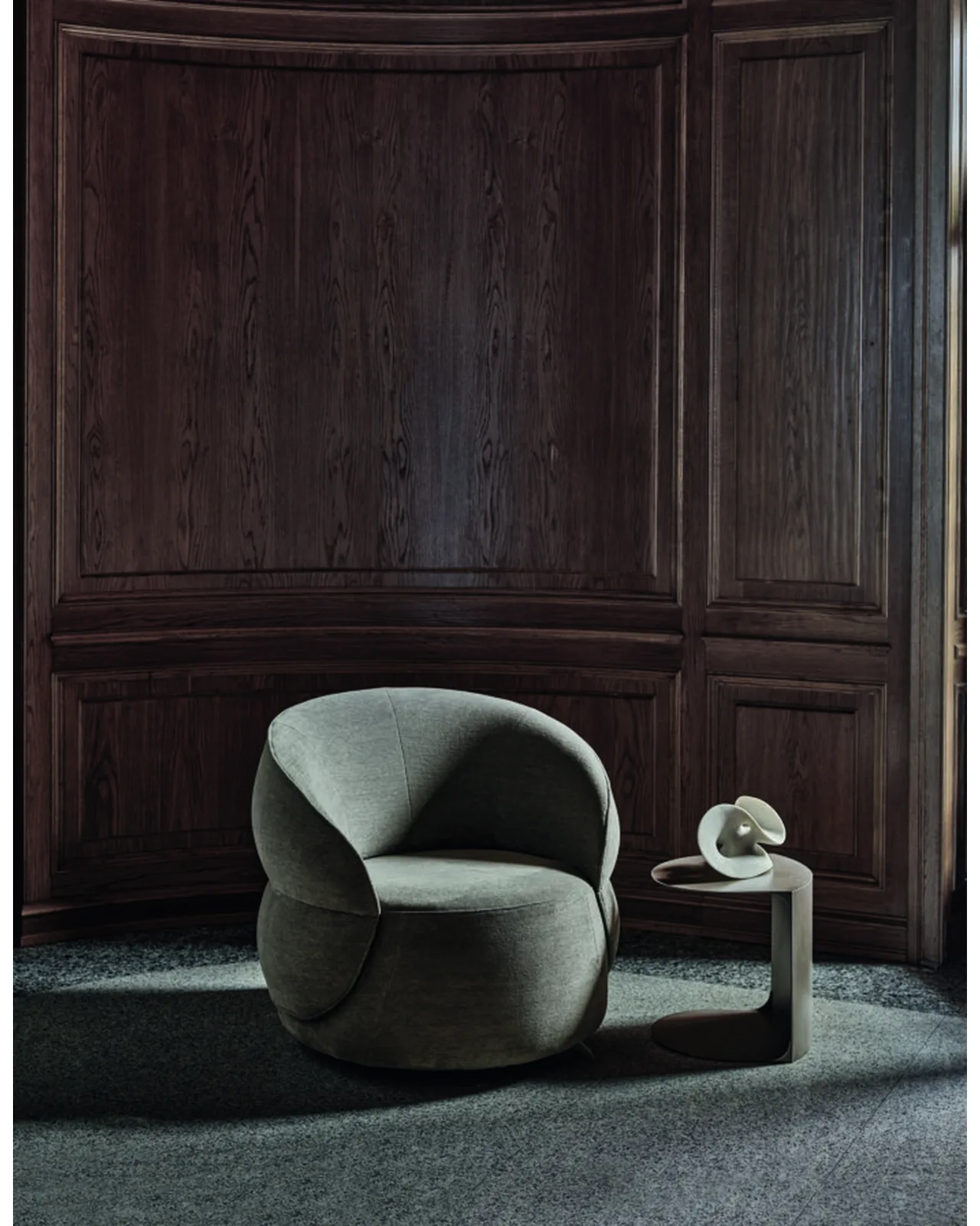 Clip armchair by Ditre Italia, in a living room, photo 1 of 4