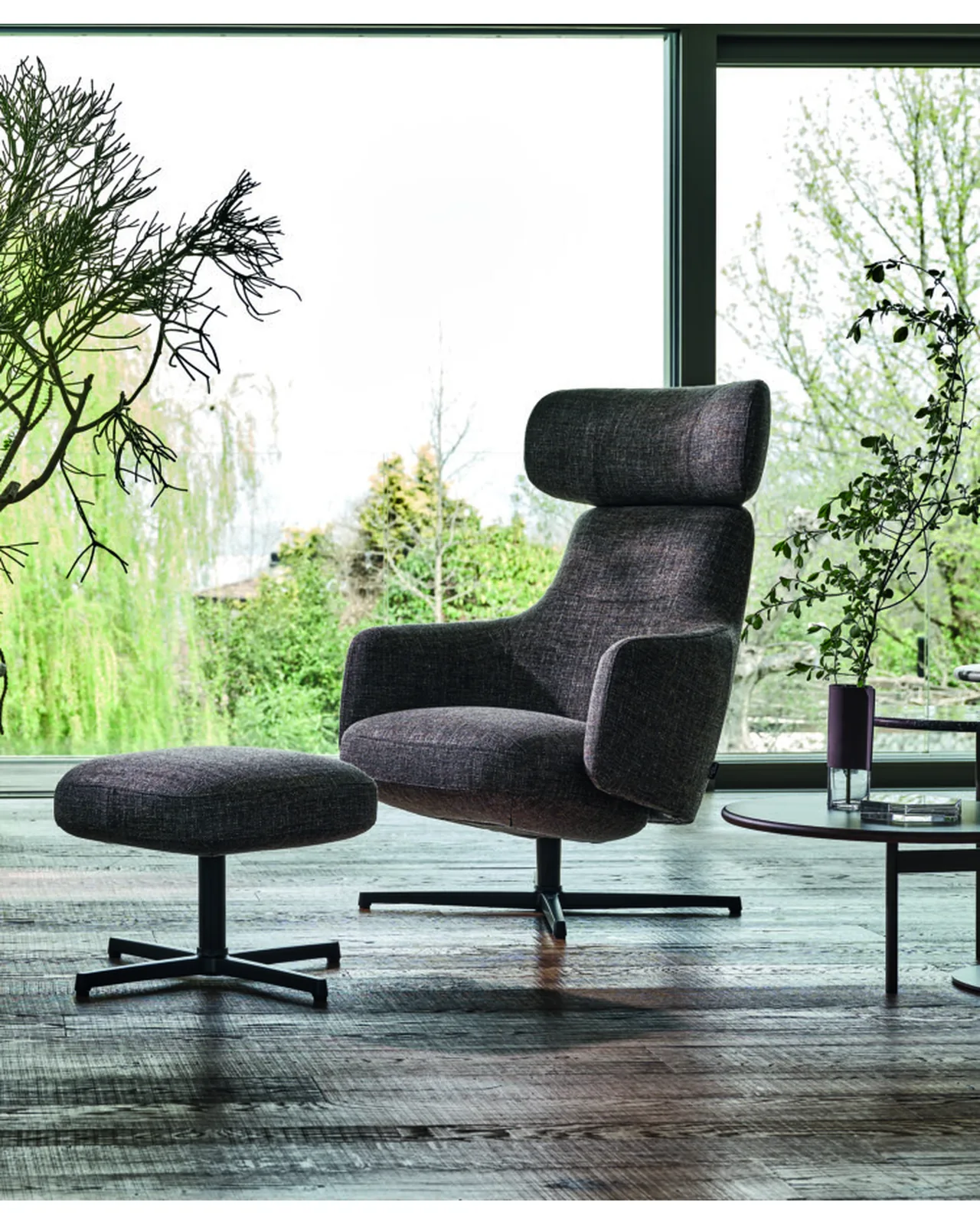 Cut armchair by Ditre Italia, in a living room, photo 1 of 4