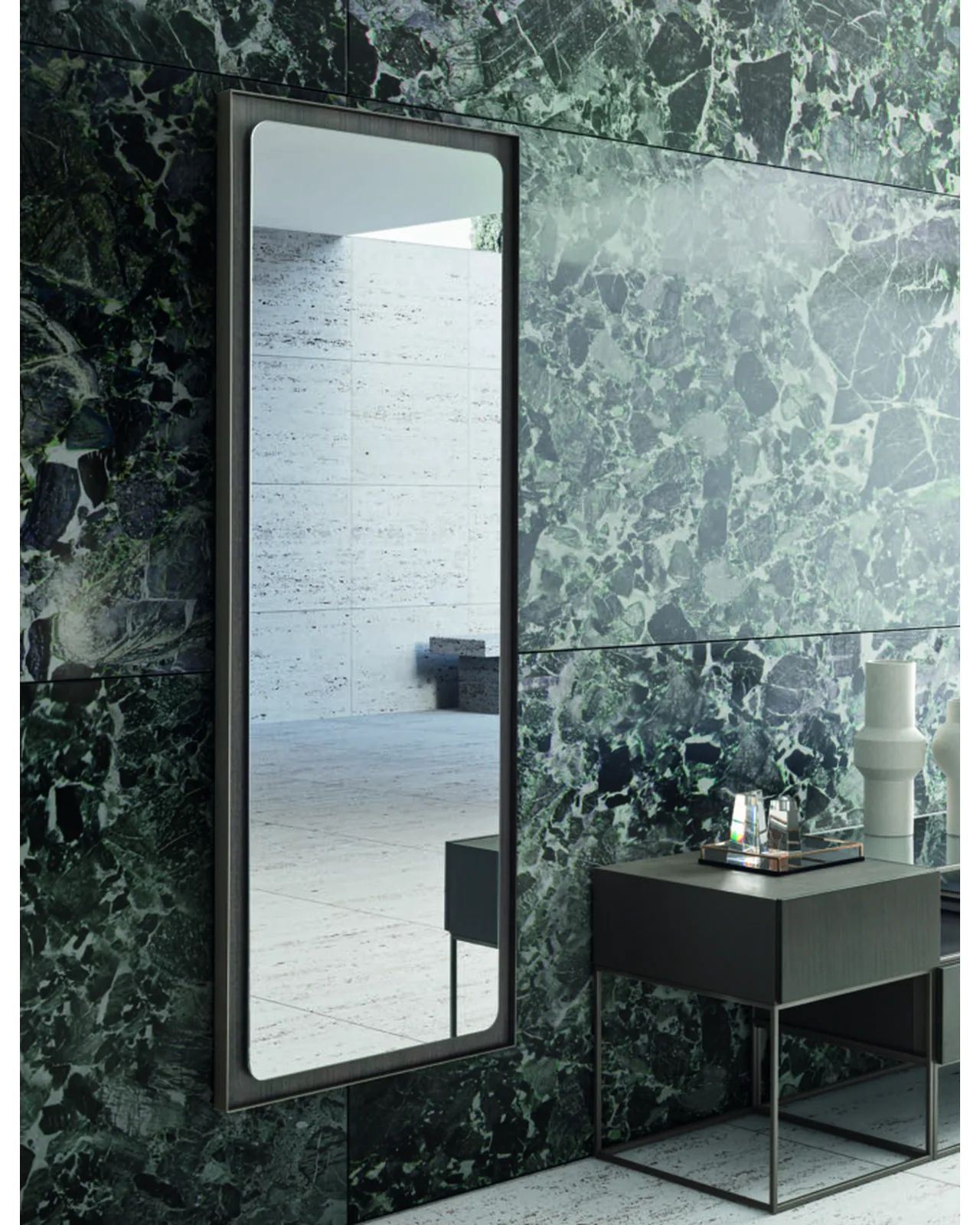 Miroir Eric par Ditre Italia dans un intérieur, photo 3 sur 3