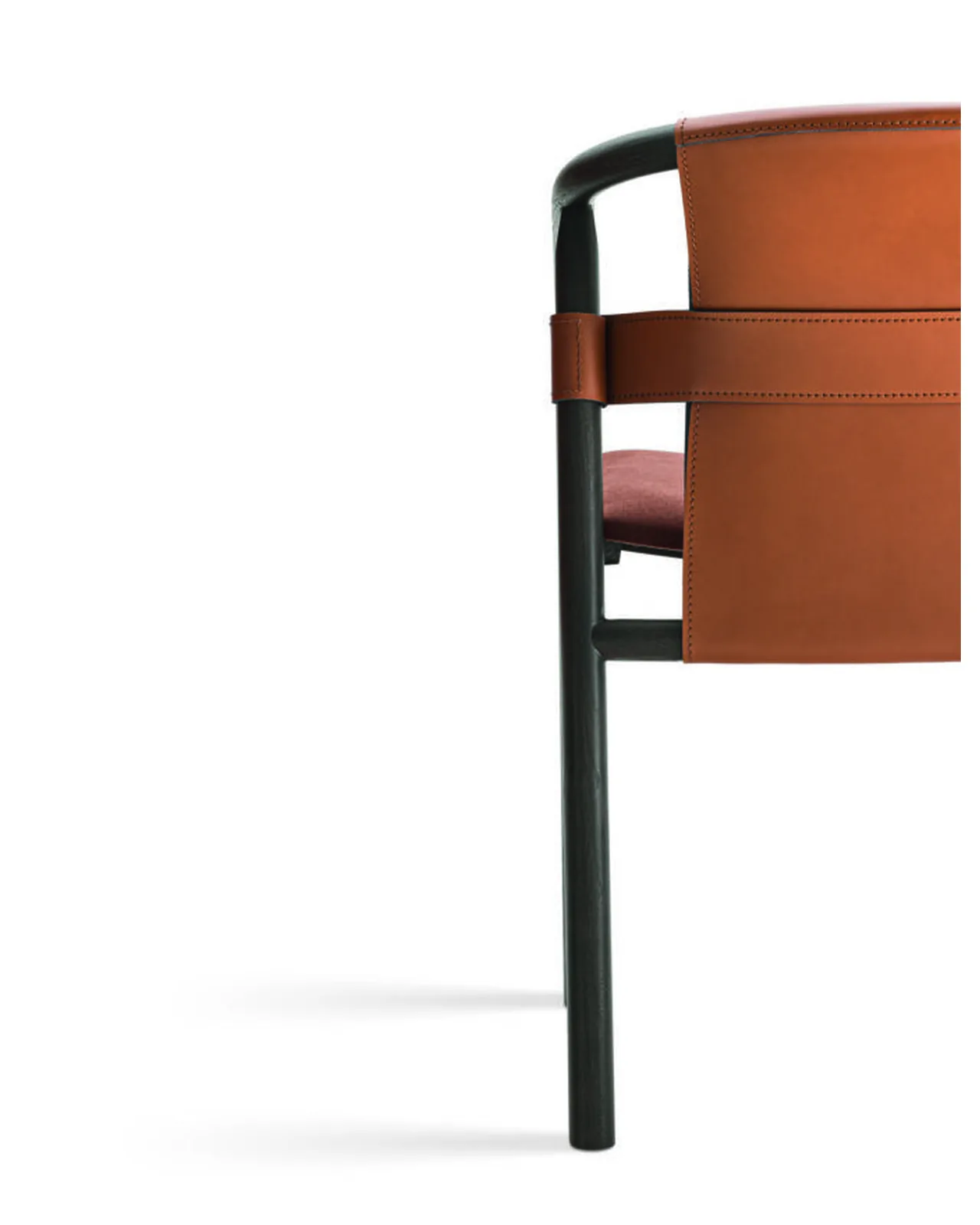 Chaise de repas Isa par Ditre Italia dans une salle à manger contemporaine, photo 3 sur 4