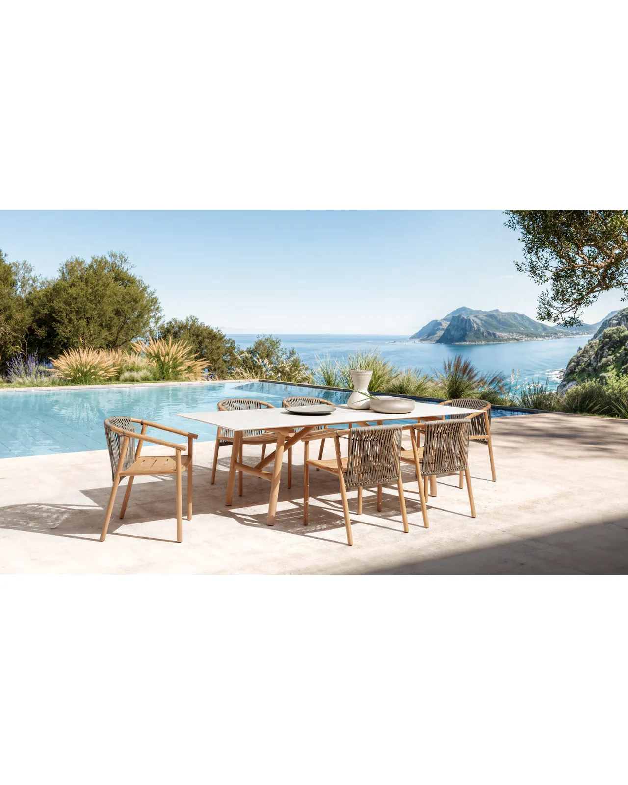 Table de repas d'extérieur Isamu par Ditre Italia sur une terrasse, photo 4 sur 5