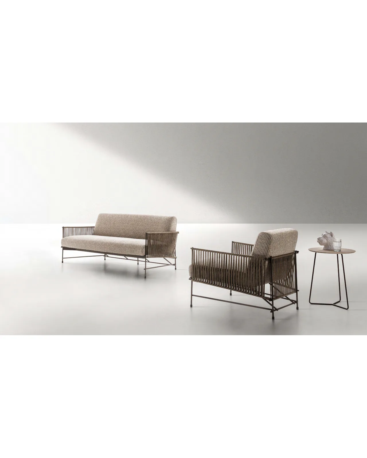 Canapé d'extérieur Kyo par Ditre Italia sur une terrasse, photo 1 sur 5, Nobili Design
