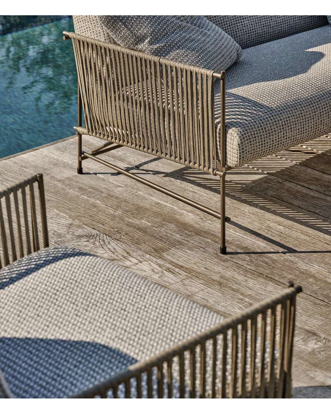 Canapé d'extérieur Kyo par Ditre Italia sur une terrasse, photo 4 sur 5, Nobili Design