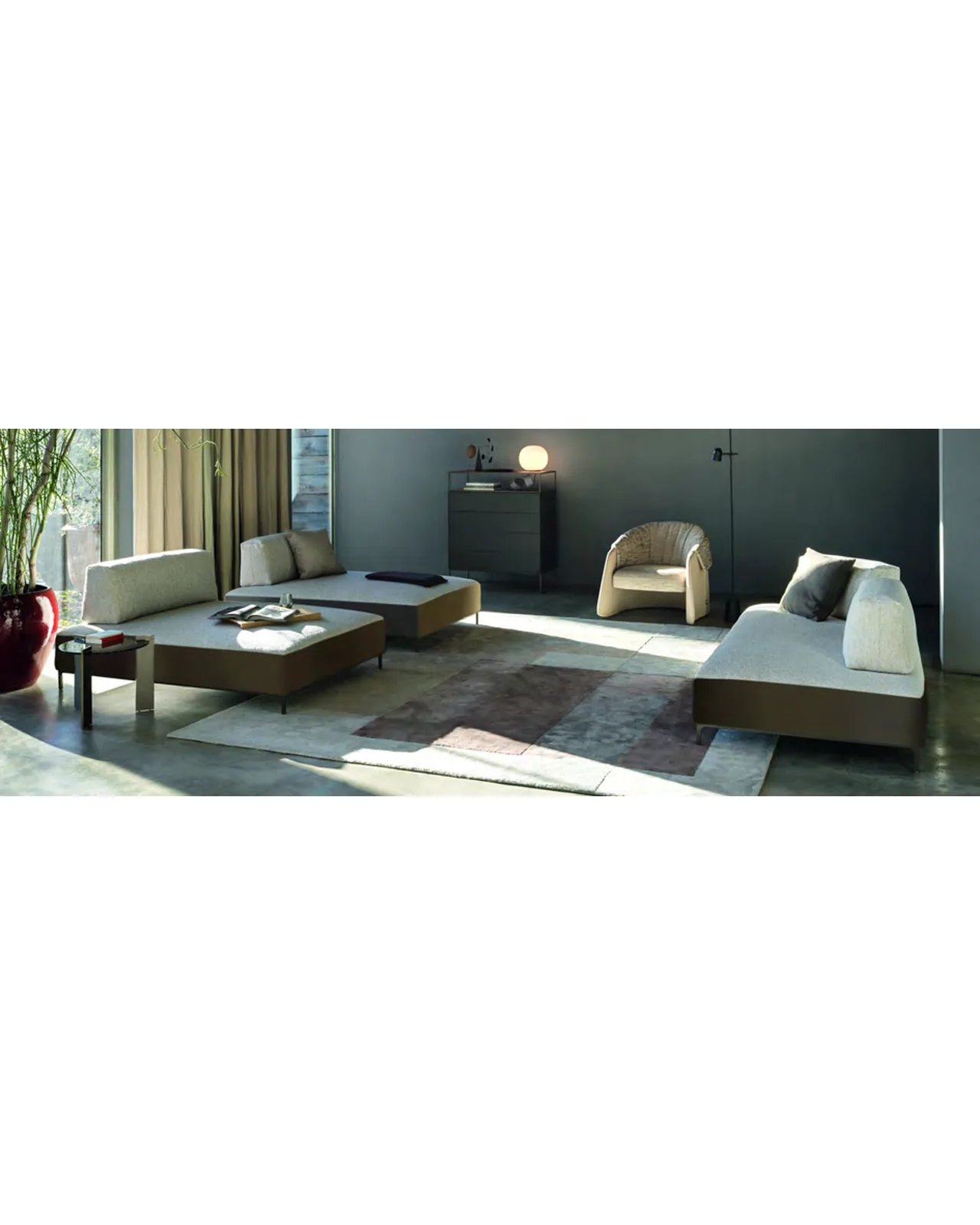 Sanders Air sofa by Ditre Italia, in a living room, modular sofa, photo 1 of 2
