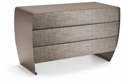 Modern dresser for bedroom Taolino. Dim 122 x 53 x 74 cm H. Price 4.300 euros