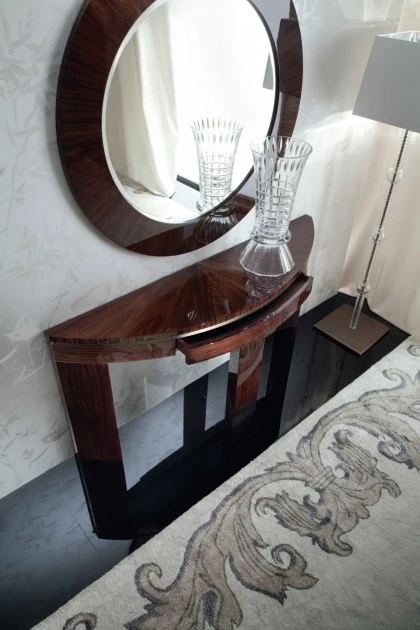 COLISEUM CONSOLE
