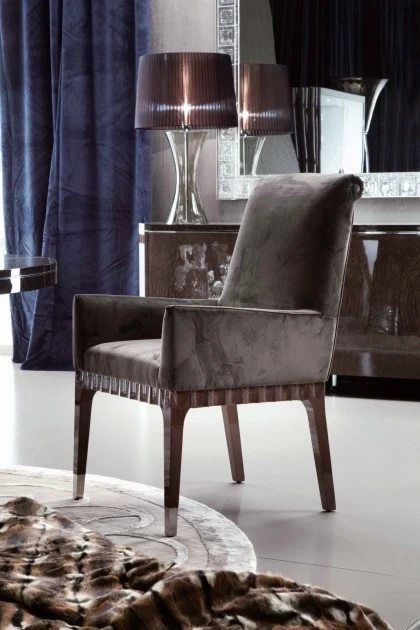 ABSOLUTE ARM CHAIR