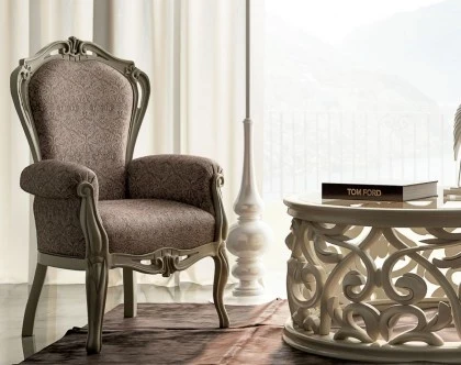 COLLIER ARMCHAIR