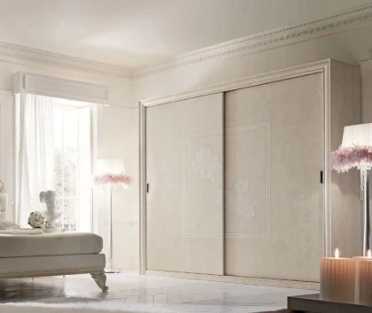 Wardrobe 01