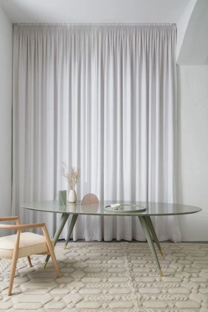 BRANDON dining table