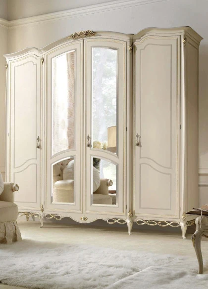 Signorini Coco-Forever Classic Wardrobe