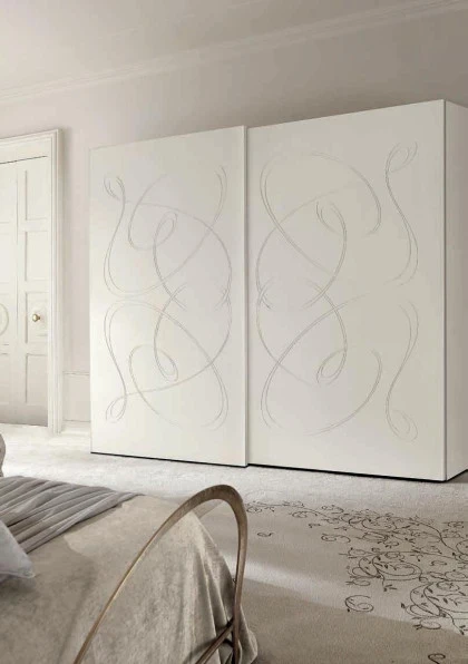 Cantori Wardrobe