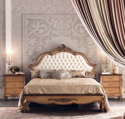 Letto matrimoniale classico intagliato pelle Francesco Pasi Art 2054